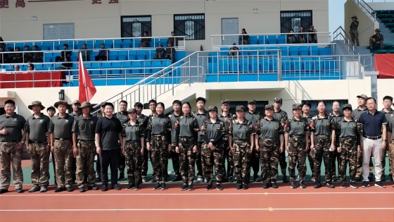 1695026348650397.jpg 拔河.jpg